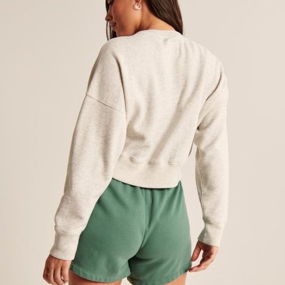 Abercrombie & Fitch Vintage Wedge Graphic Crew Sweatshirt - Picture 4 of 5